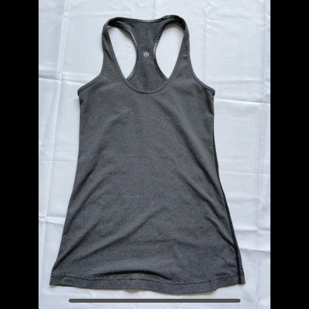 Lululemon Cool Racerback Tank, Size 6